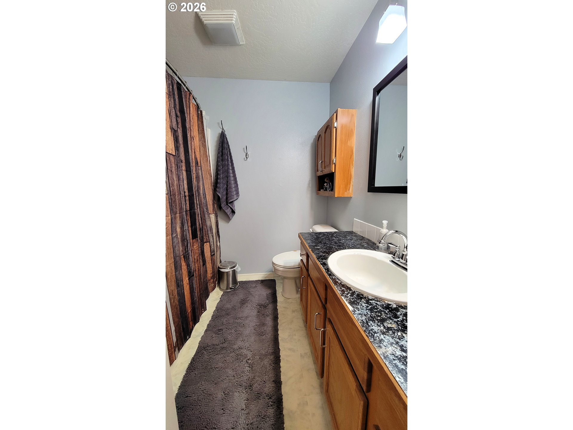 3291 Osage Street Springfield, OR 97478 - Photo 7 of 15 Bathroom, Attached
