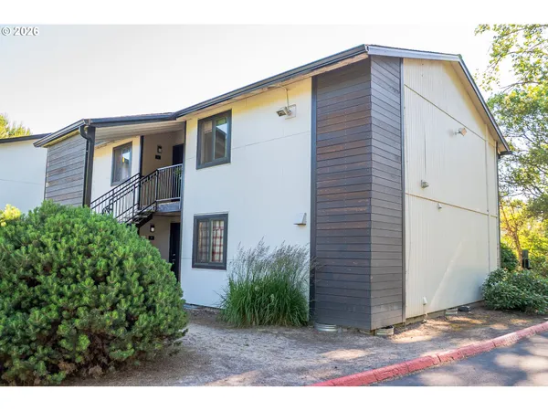 $170,000 | 14095 Southwest Walker Road, Unit 71, Beaverton, OR 97005