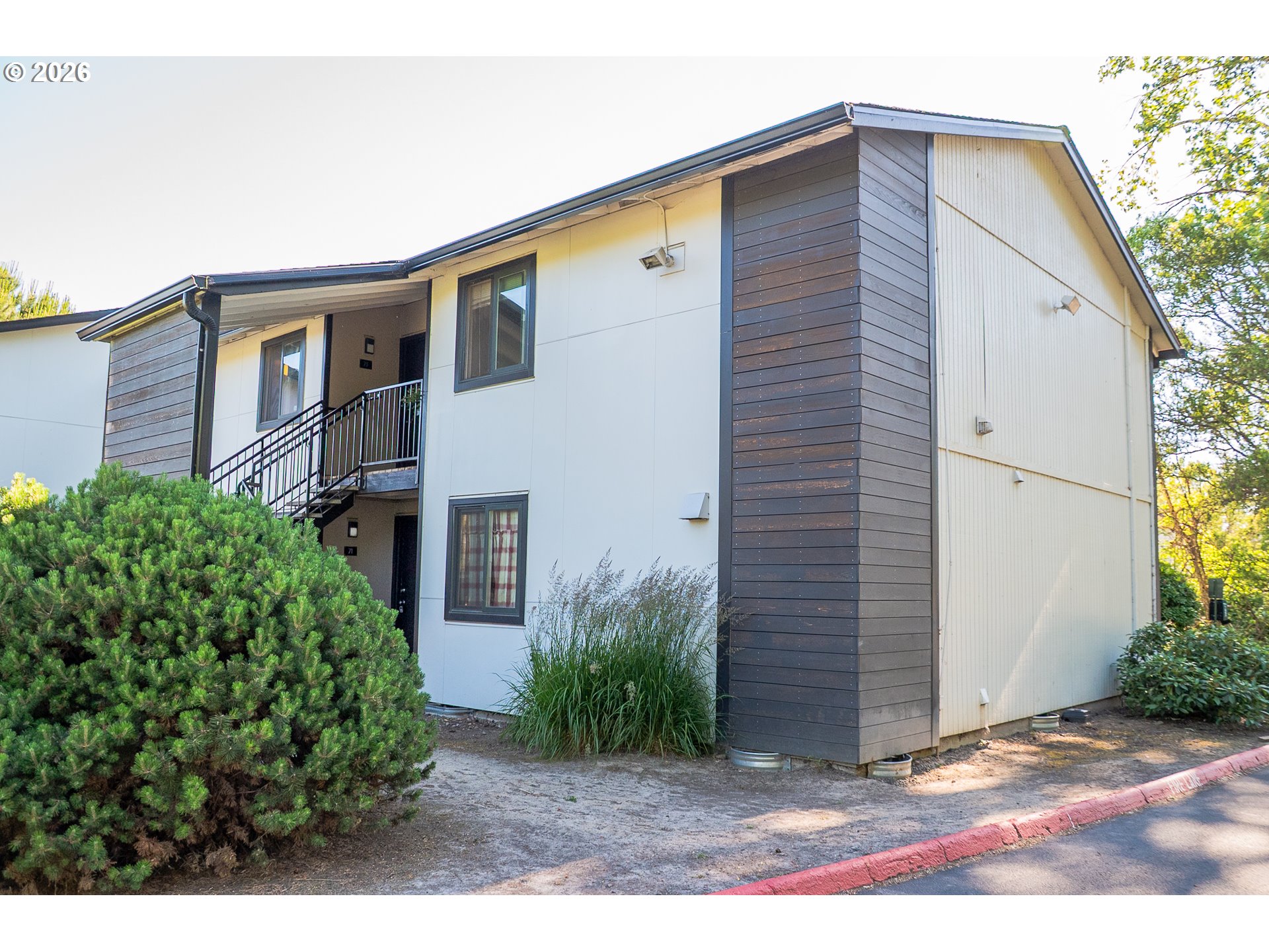 14095 Southwest Walker Road, Unit 71 Beaverton, OR 97005 - Photo 1 of 26