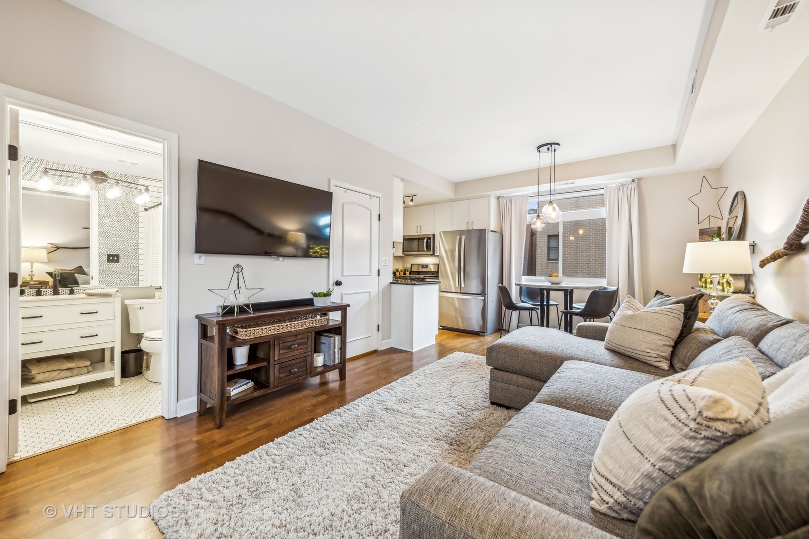 680 North Green Street, Unit 413 Chicago, IL 60642 - Photo 5 of 12