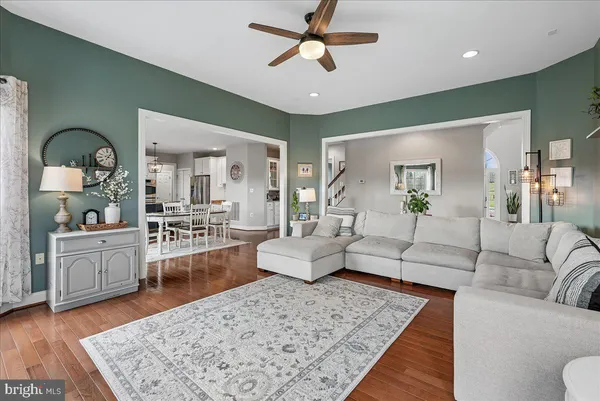$1,325,000 | 38766 Rambling Farm Drive, Hamilton, VA 20158