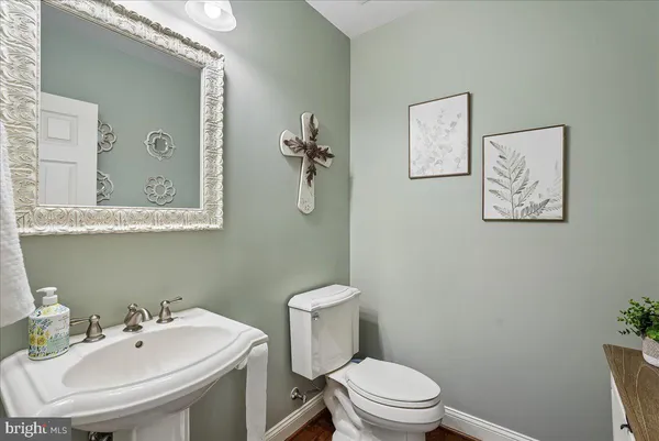 $1,325,000 | 38766 Rambling Farm Drive, Hamilton, VA 20158