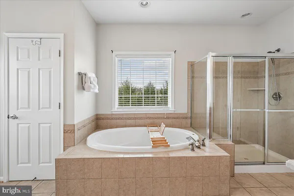 $1,325,000 | 38766 Rambling Farm Drive, Hamilton, VA 20158