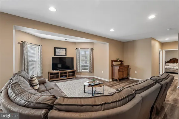 $1,325,000 | 38766 Rambling Farm Drive, Hamilton, VA 20158