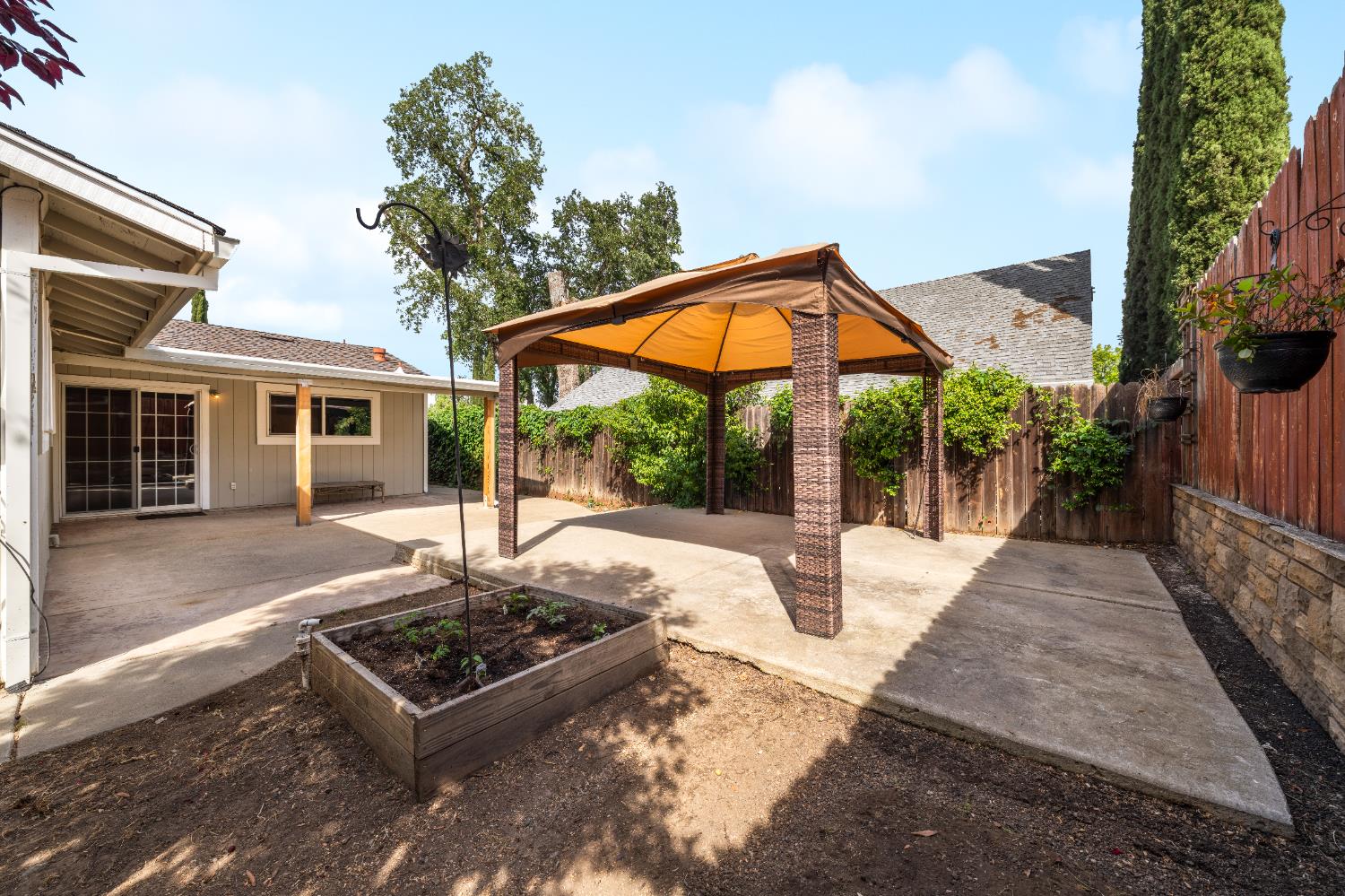 8930 Genoa Avenue Orangevale, CA 95662 - Photo 35 of 46 a view of a house with backyard and sitting area