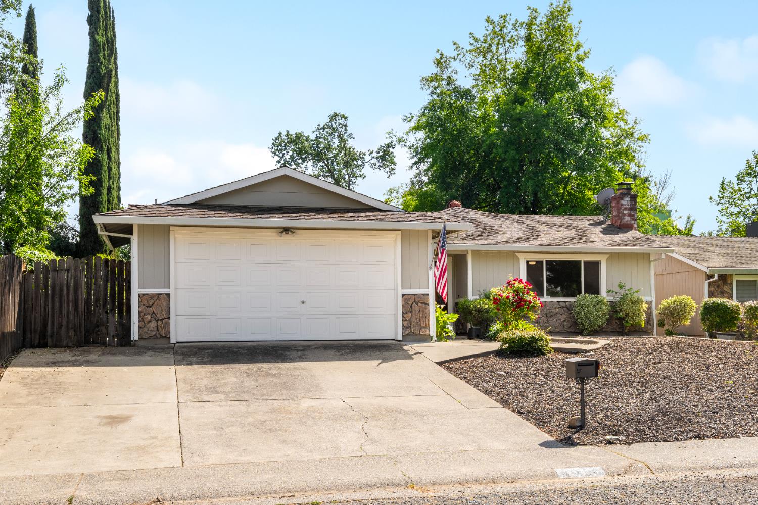 8930 Genoa Avenue Orangevale, CA 95662 - Photo 45 of 46 front view of a house