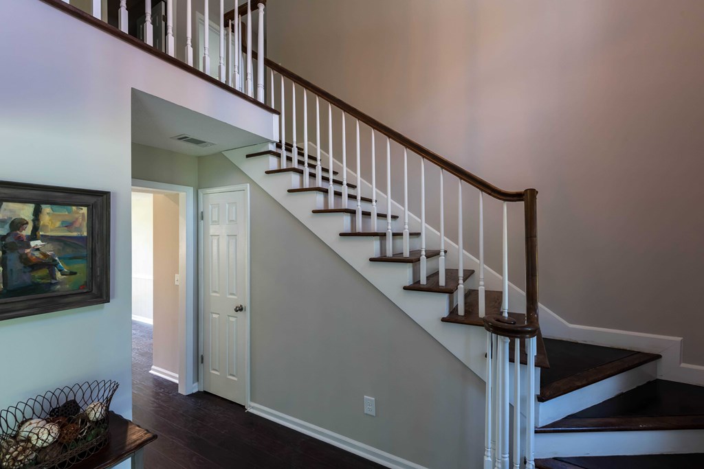 530 Rudgate Road Columbus, GA 31904 - Photo 10 of 22 Foyer and Stairs