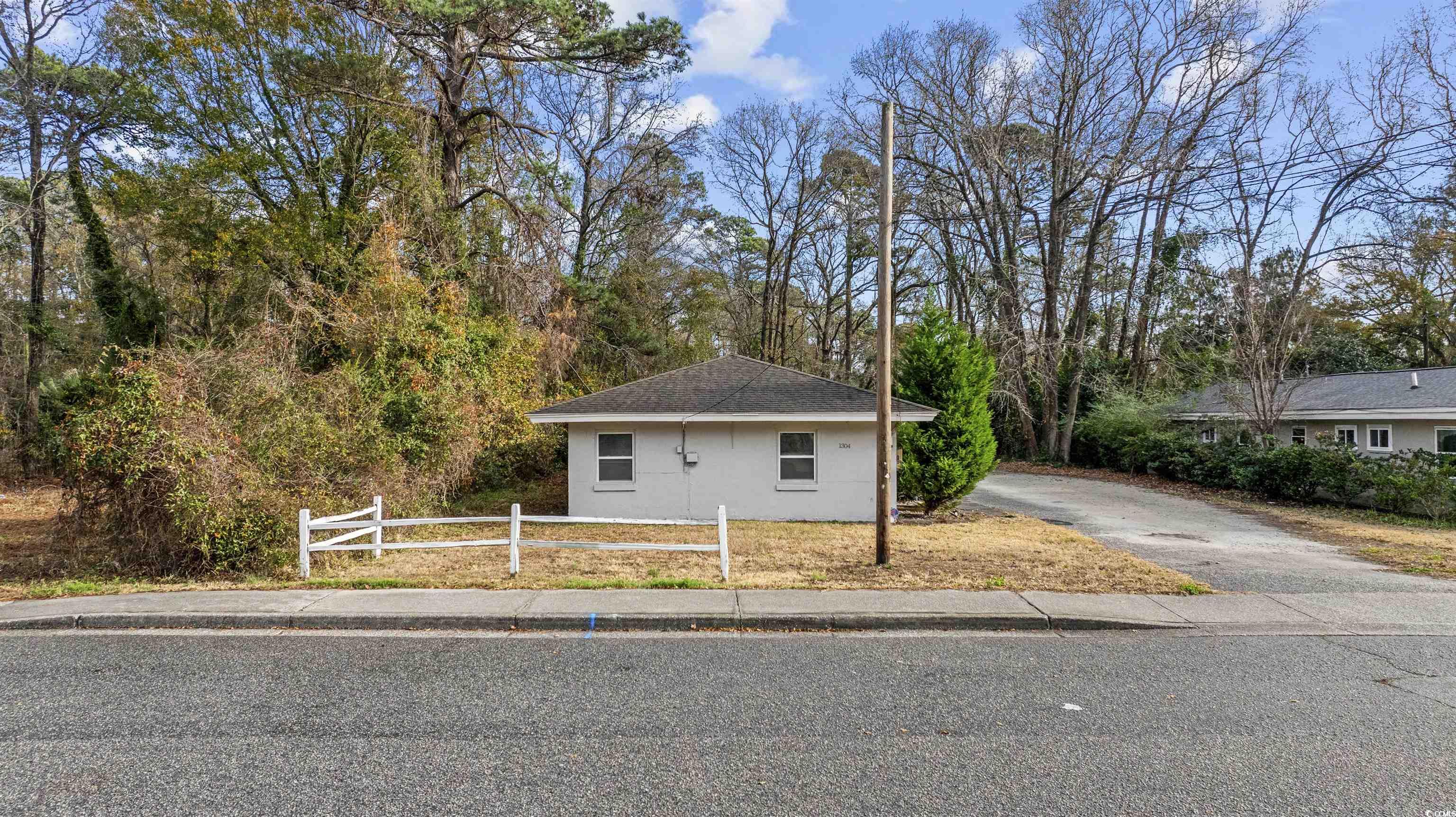 1304 Dunbar Street Myrtle Beach, SC 29577 - Photo 3 of 12