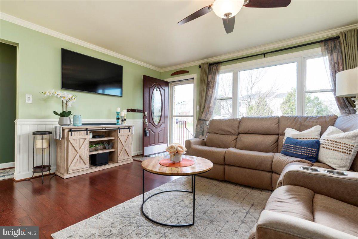 7779 Notley Road Pasadena, MD 21122 - Photo 8 of 41 Gallery Image 8