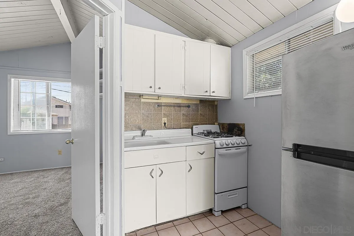 5618 Riley Street San Diego, CA 92110 - Photo 19 of 29 Gallery Image 19