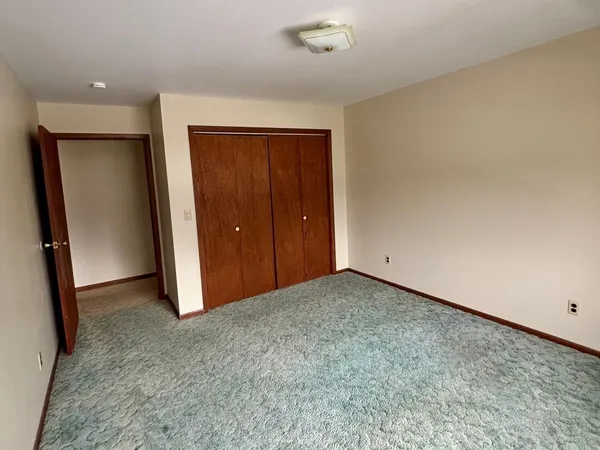 $174,900 | 3012 16th Street, Menominee, MI 49858