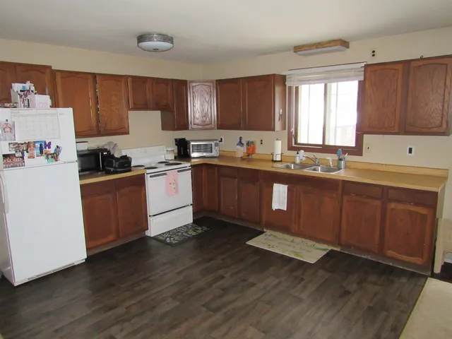 $179,900 | 3012 16th Street, Menominee, MI 49858