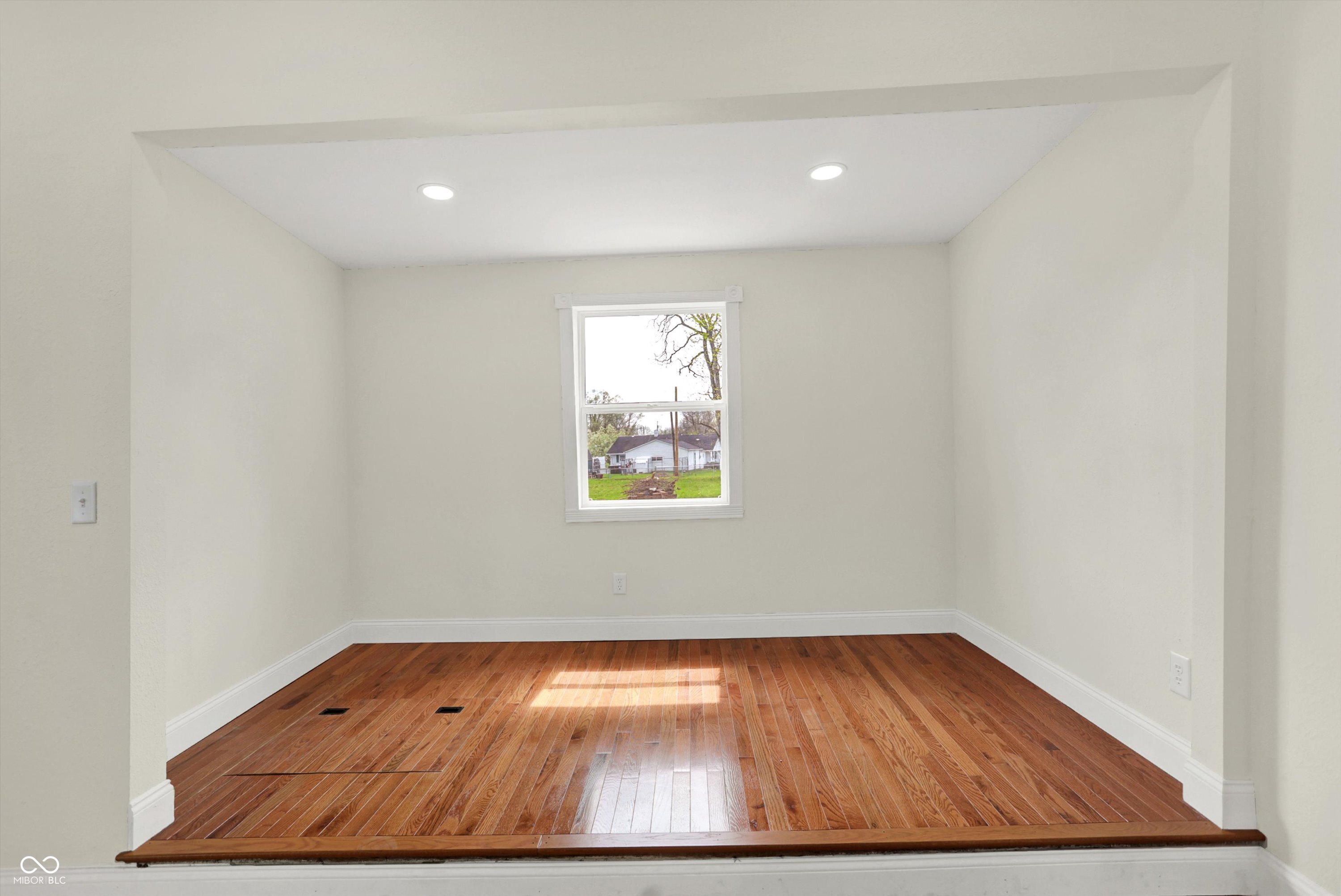 601 East Thompson Street Edinburgh, IN 46124 - Photo 21 of 51