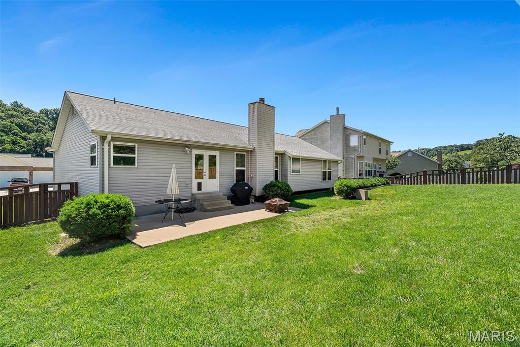 2253 Fairway High Ridge, MO 63049 - Photo 16 of 42