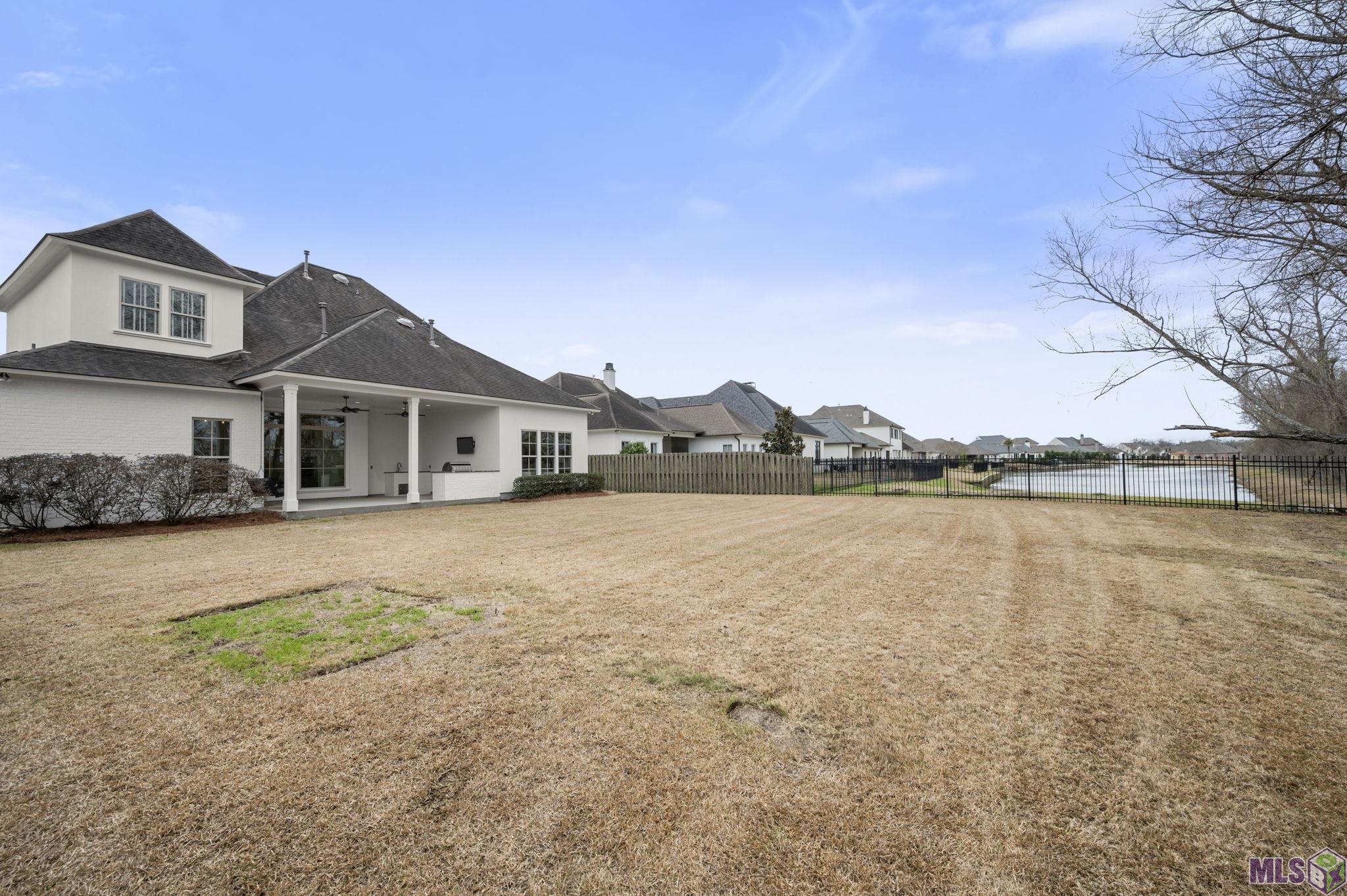 2130 Tiger Crossing Drive Baton Rouge, LA 70810 - Photo 33 of 38