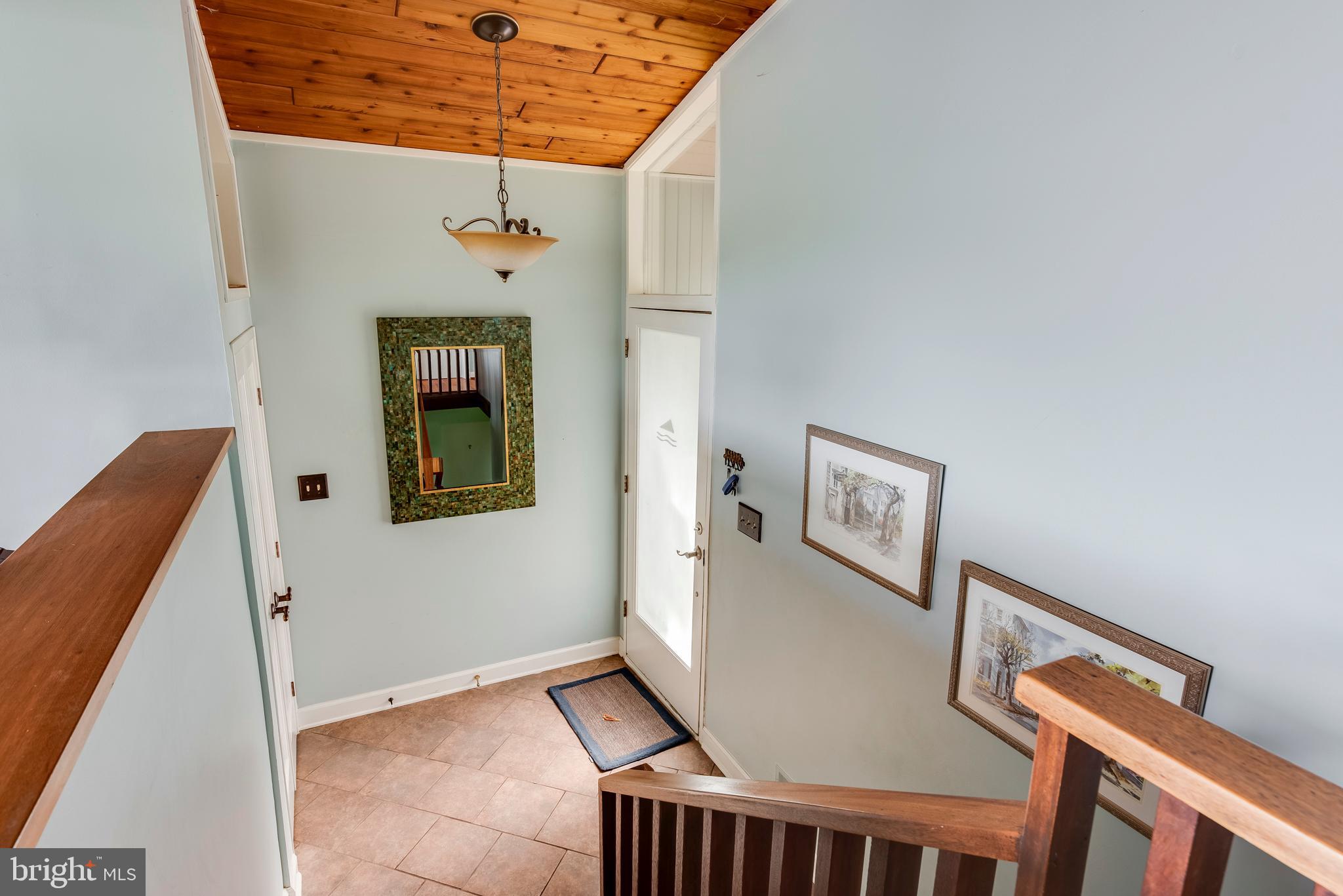 338 Severn Road Annapolis, MD 21401 - Photo 27 of 50 Foyer
