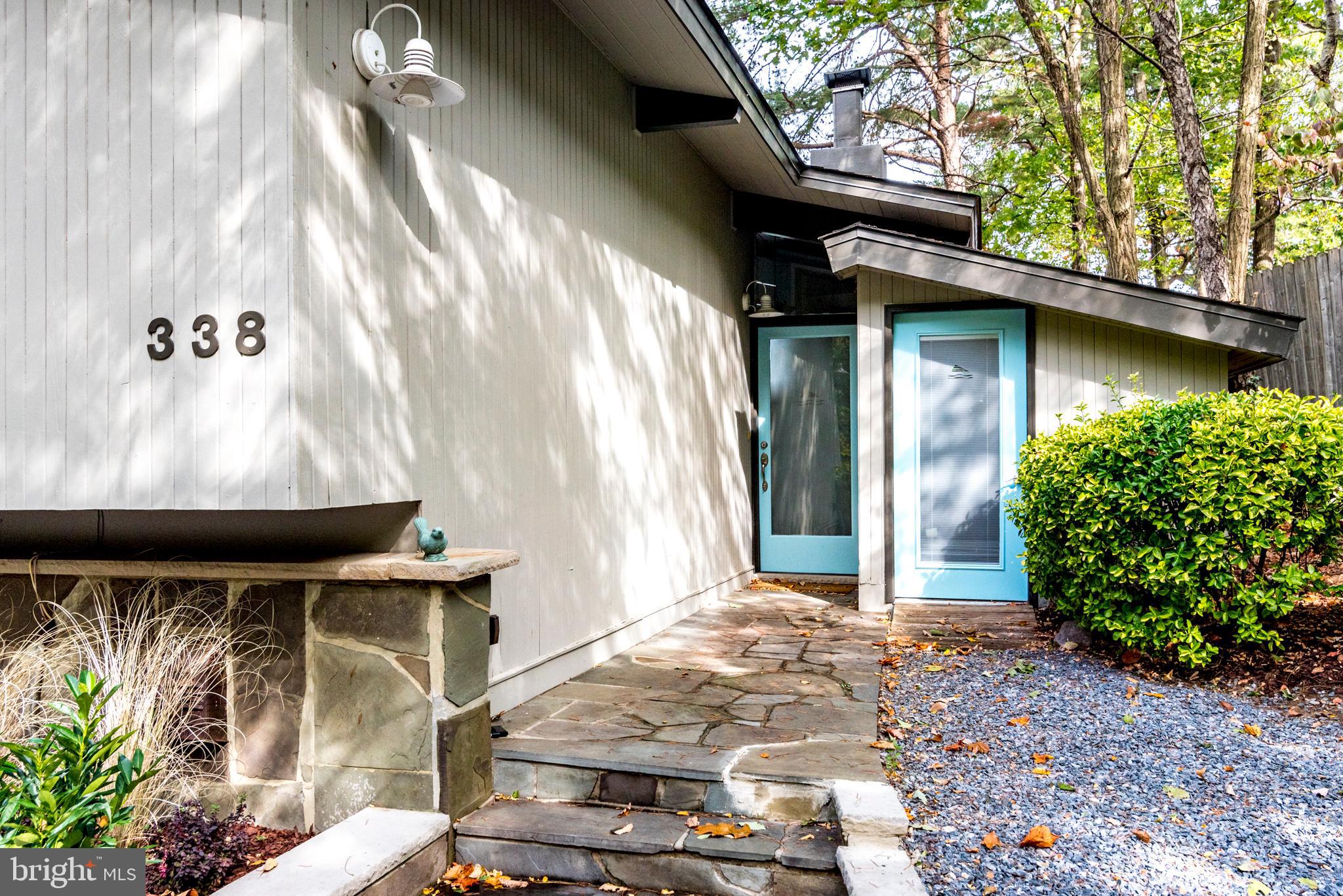338 Severn Road Annapolis, MD 21401 - Photo 5 of 50 Sweet Entrance to this fun property