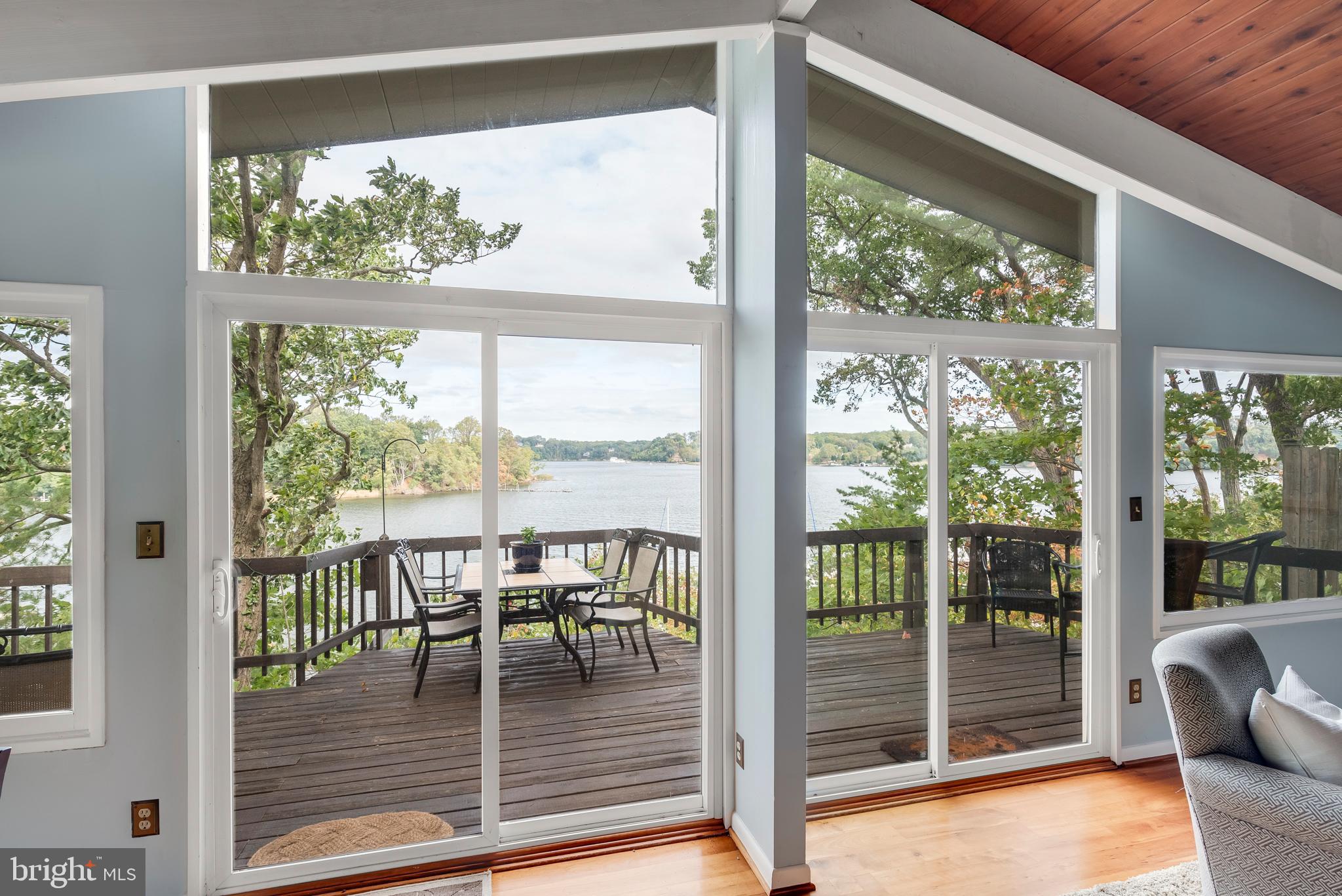 338 Severn Road Annapolis, MD 21401 - Photo 41 of 50 Sliders to Upper Deck