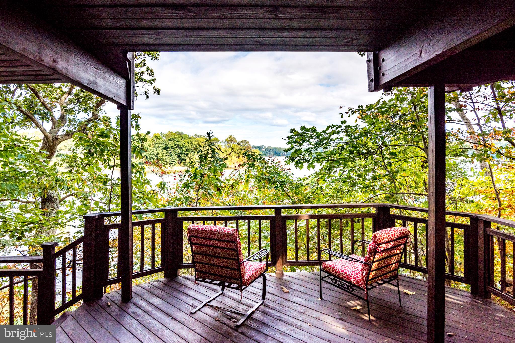 338 Severn Road Annapolis, MD 21401 - Photo 10 of 50 Deck from the Lower Level