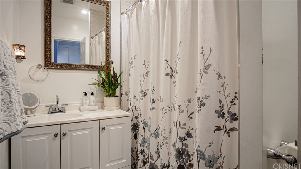 322 West School Street Compton, CA 90220 - Photo 16 of 27