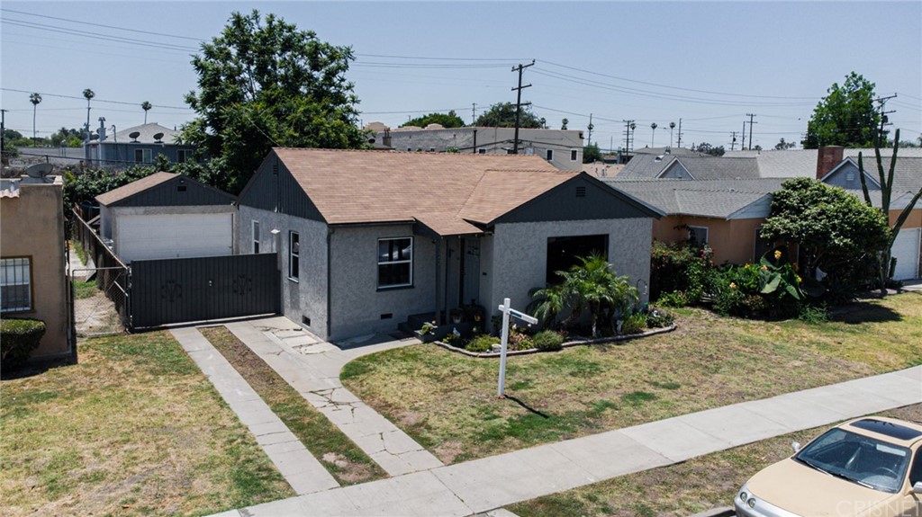 322 West School Street Compton, CA 90220 - Photo 3 of 27