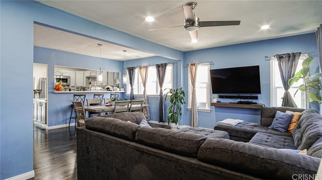 322 West School Street Compton, CA 90220 - Photo 5 of 27