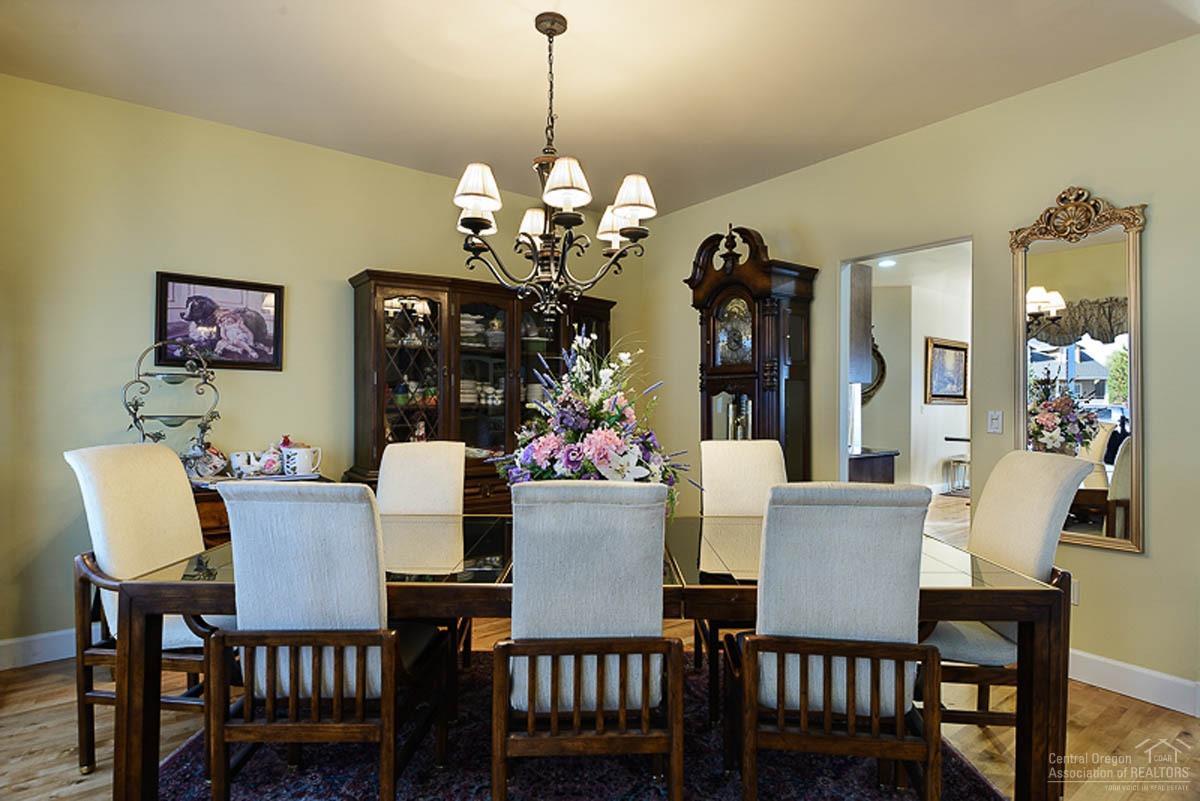 61141 Ridge Falls Place Bend, OR 97702 - Photo 8 of 19 Additional Photo