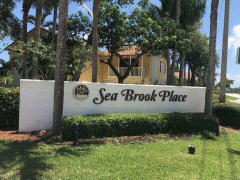 160 Seabreeze Circle Jupiter, FL 33477 - Photo 2 of 11 Seabreeze