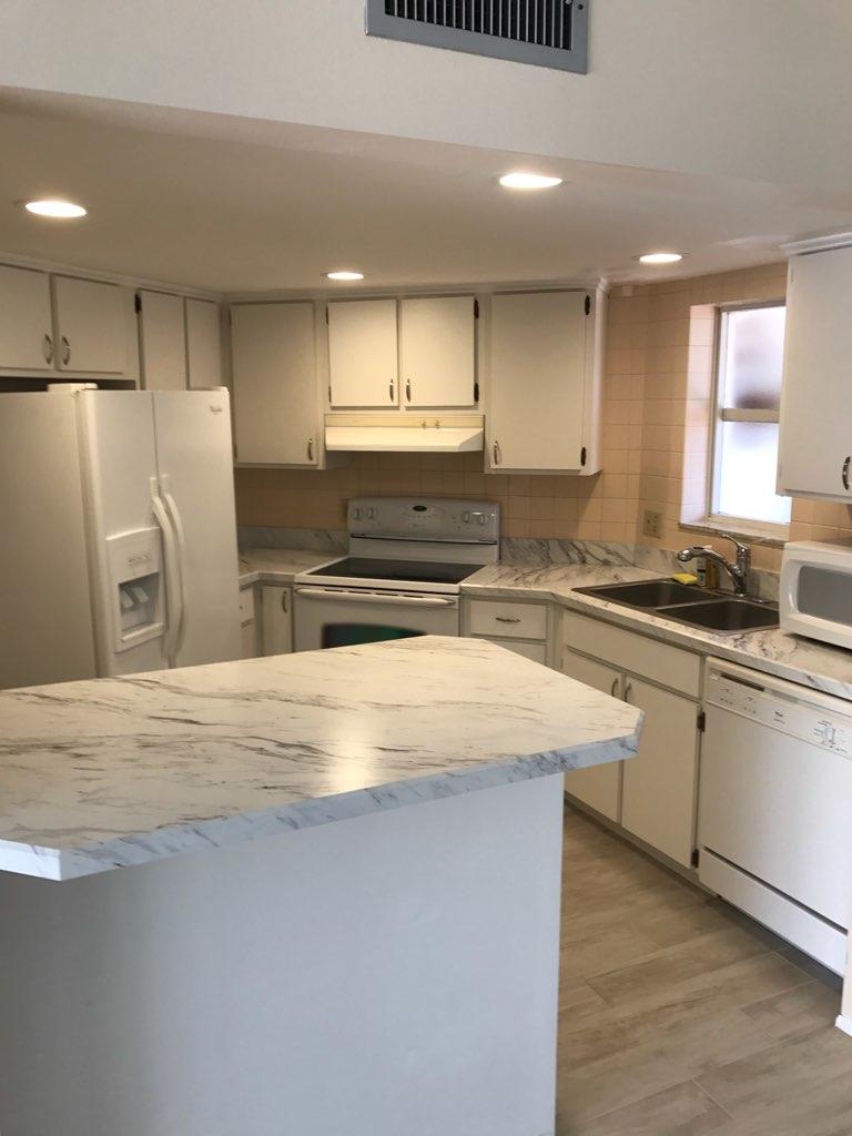 160 Seabreeze Circle Jupiter, FL 33477 - Photo 6 of 11 Kitchen