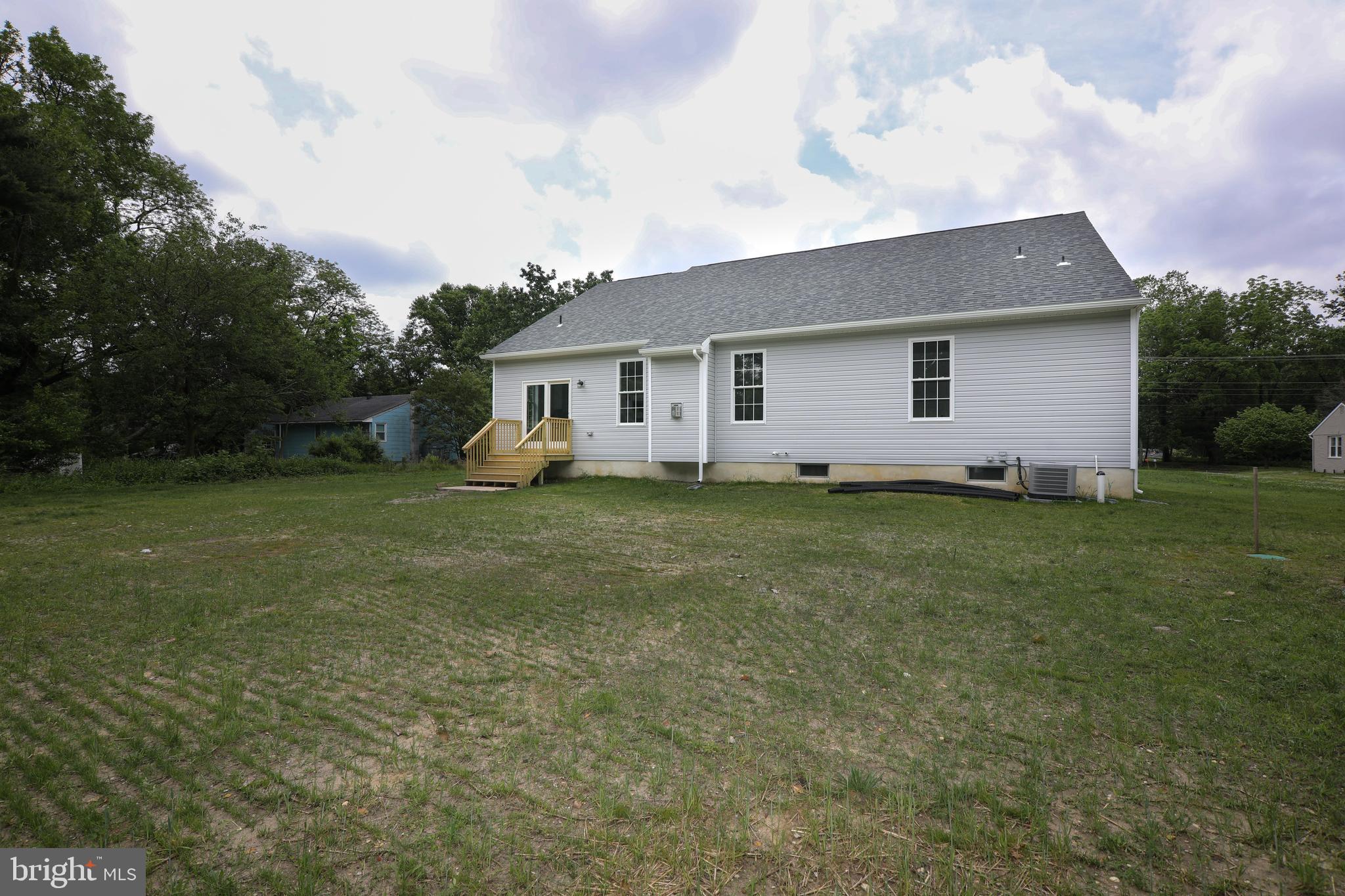 149 Bethel Mill Road Sewell, NJ 08080 - Photo 6 of 37