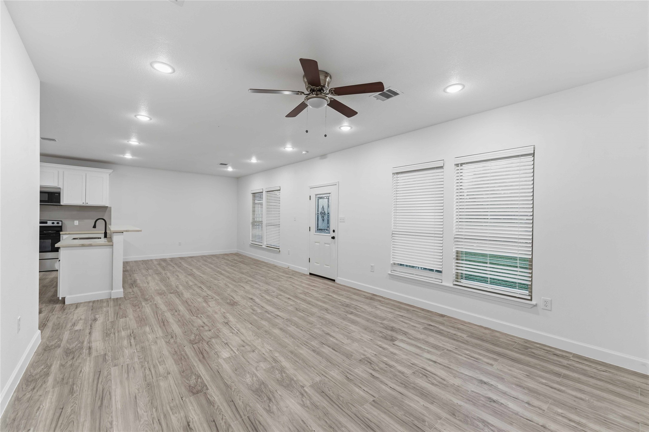 8237 Madera Road Houston, TX 77078 - Photo 10 of 25