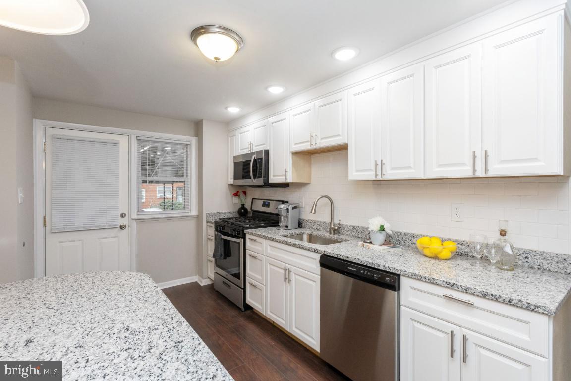 5464 Bucknell Road Baltimore, MD 21206 - Photo 5 of 33 Gallery Image 5