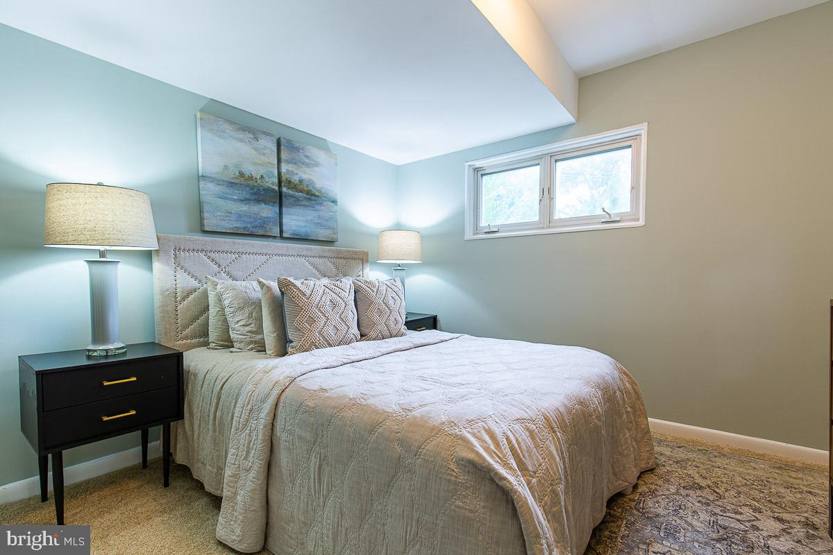 8512 Sundale Drive Silver Spring, MD 20910 - Photo 7 of 41 Gallery Image 7