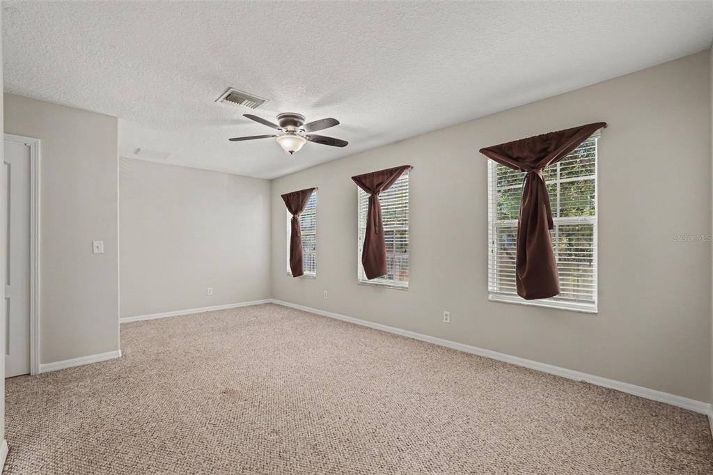 10536 Shady Falls Court Riverview, FL 33578 - Photo 9 of 27 Gallery Image 9