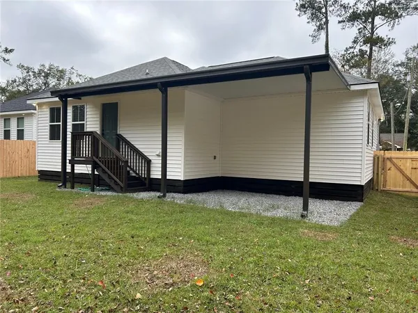 $1,799 | 70372 C Street, Covington, LA 70433
