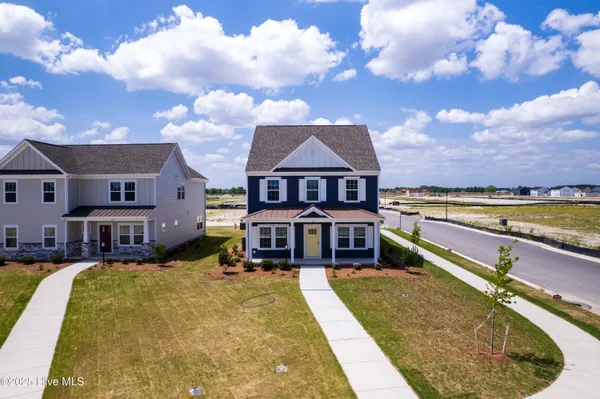 $569,900 | 309 Iris Circle, Moyock, NC 27958