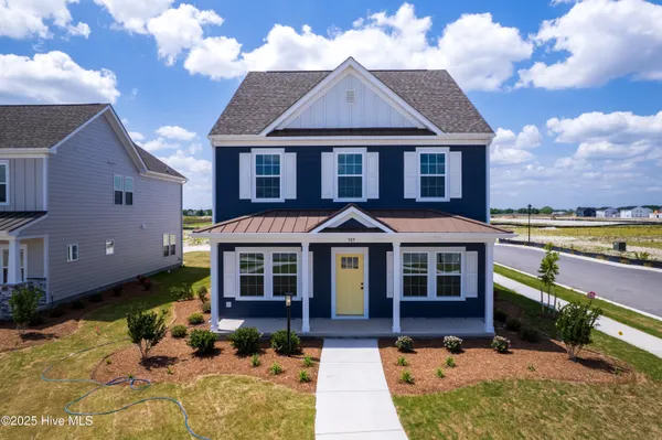 $569,900 | 309 Iris Circle, Moyock, NC 27958
