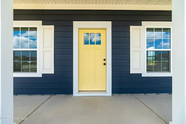 $569,900 | 309 Iris Circle, Moyock, NC 27958