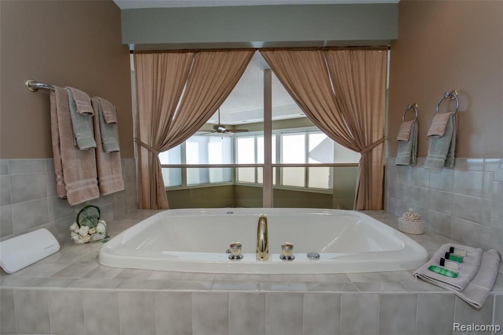 2349 Riverside Pointe Drive St. Joseph, MI 49085 - Photo 43 of 62