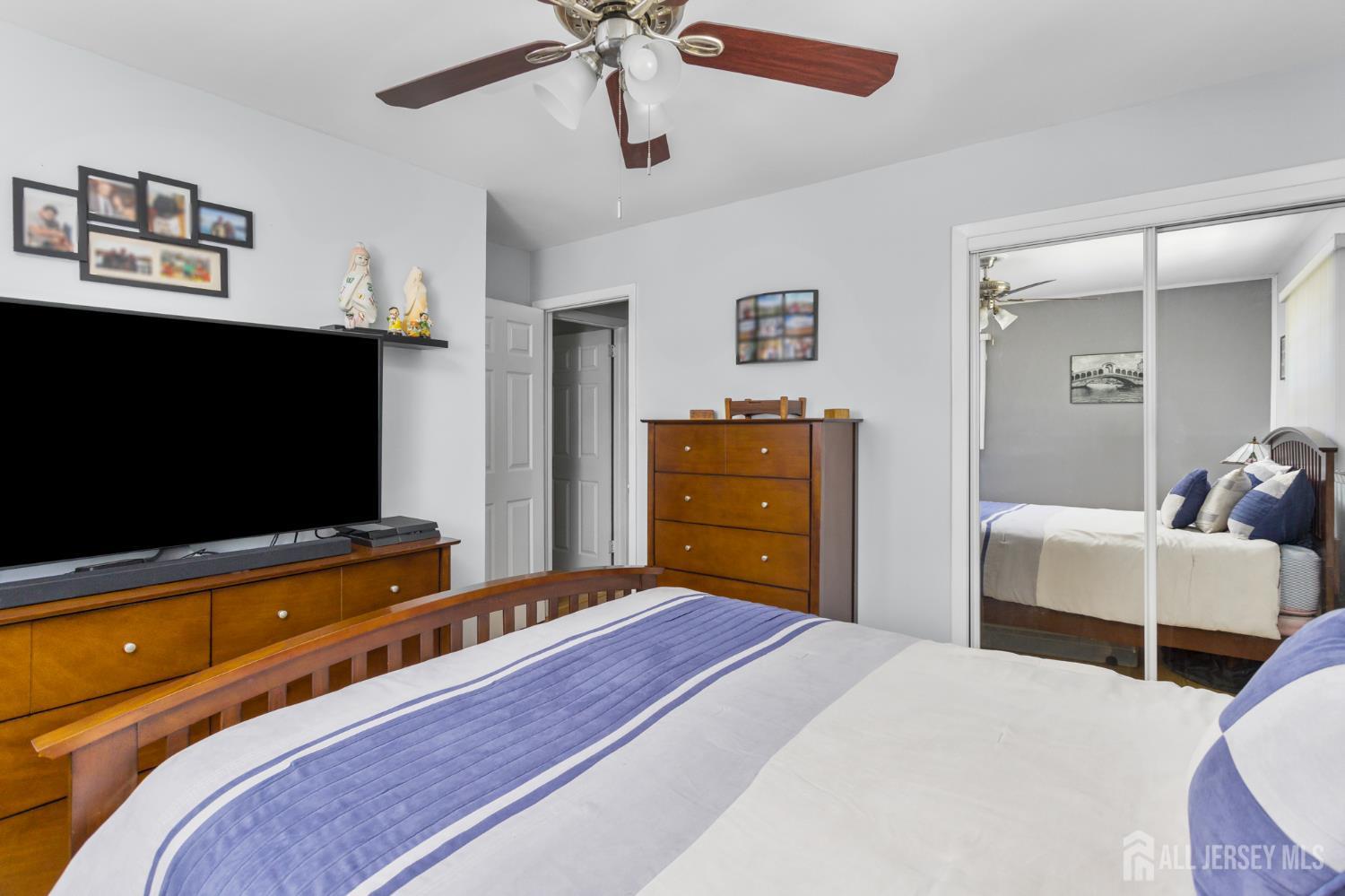 7 Vauxhall Road East Brunswick, NJ 08816 - Photo 25 of 38