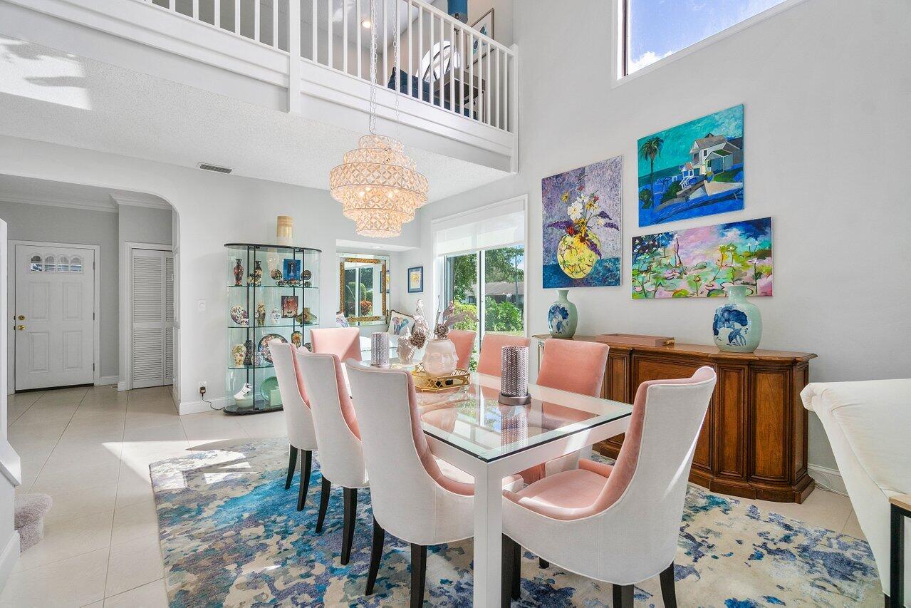 8700 Vía Reale Boca Raton, FL 33496 - Photo 23 of 70 Dining room