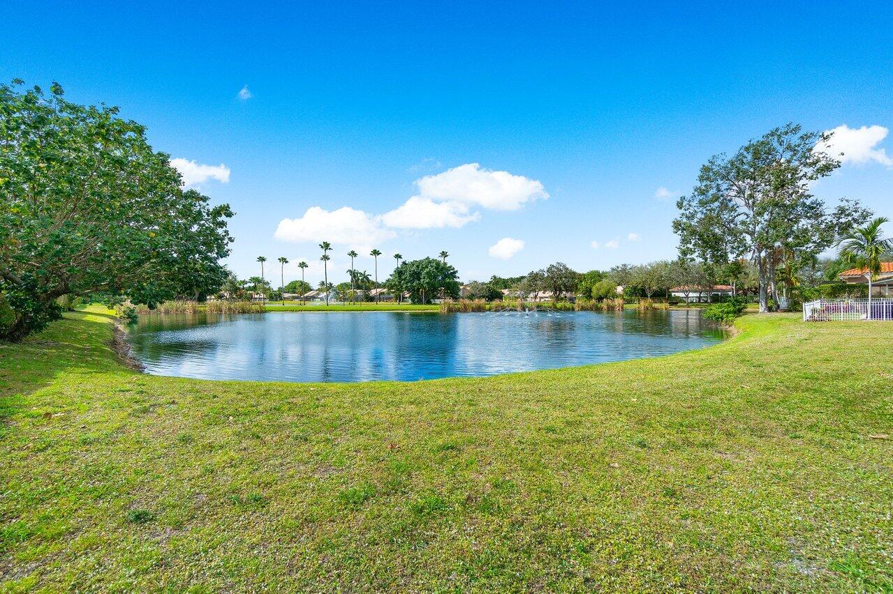 8700 Vía Reale Boca Raton, FL 33496 - Photo 58 of 70 Lake view