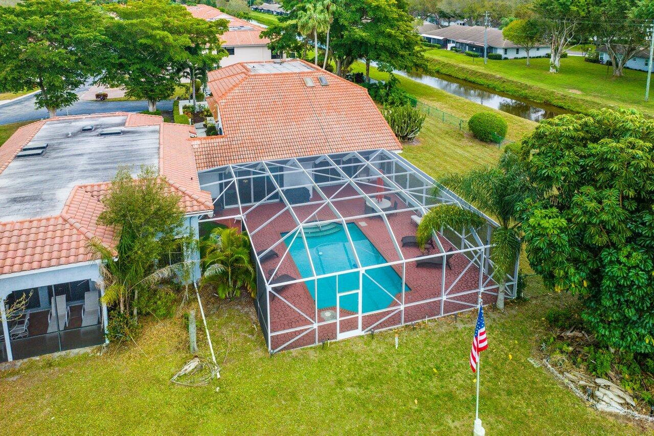 8700 Vía Reale Boca Raton, FL 33496 - Photo 66 of 70 Aerial pool/patio