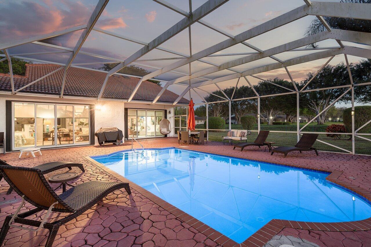 8700 Vía Reale Boca Raton, FL 33496 - Photo 69 of 70 Pool/patio