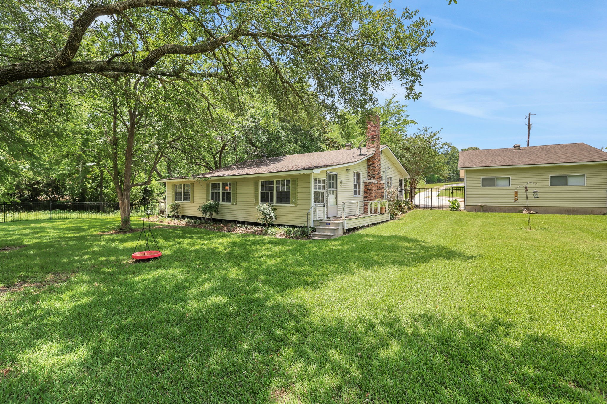 151 Lakeview Circle Coldspring, TX 77331 - Photo 10 of 29 Beautiful setting