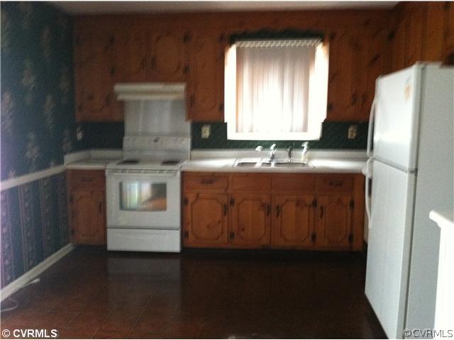 6121 Philbrook Road Richmond, VA 23234 - Photo 2 of 3 Kitchen