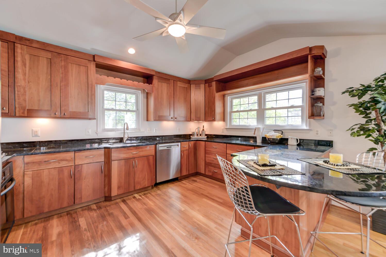 5204 Andover Road Chevy Chase, MD 20815 - Photo 10 of 49 Gallery Image 10