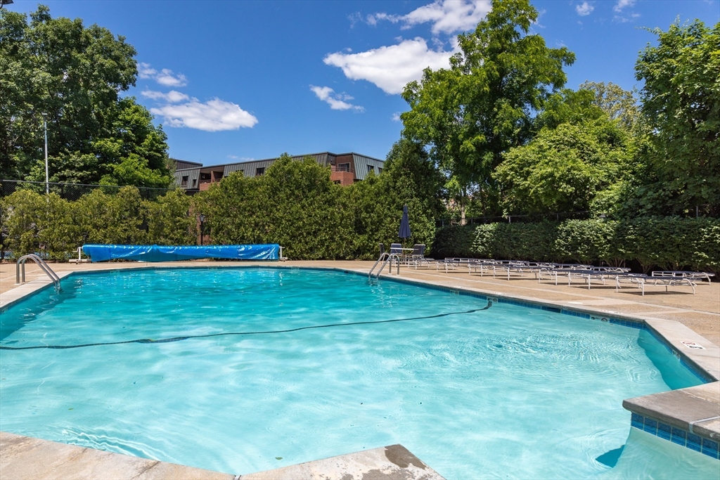 404 Paradise Road, Unit 1C Swampscott, MA 01907 - Photo 26 of 28