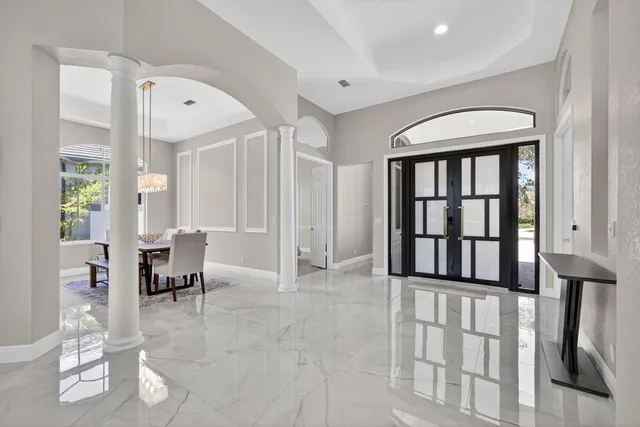 $1,150,000 | 6778 Oakmont Way, West Palm Beach, FL 33412