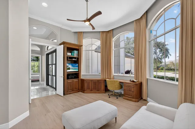 $1,150,000 | 6778 Oakmont Way, West Palm Beach, FL 33412